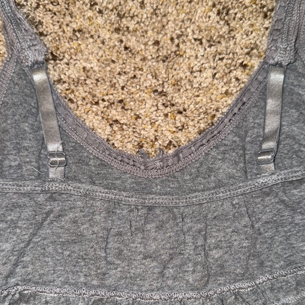 Gray Sleeveless Top - Picture 3 of 5